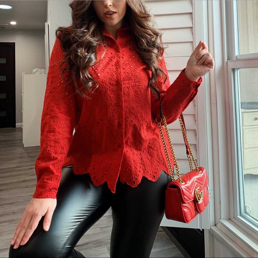 All red Crochet top✨ - Picture 2 of 4